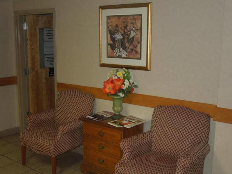 Baymont By Wyndham Essex Burlington Area Hotel Luaran gambar