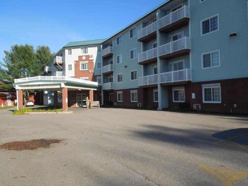 Baymont By Wyndham Essex Burlington Area Hotel Luaran gambar