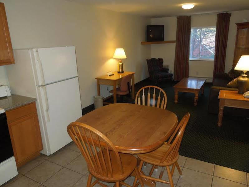 Baymont By Wyndham Essex Burlington Area Hotel Luaran gambar
