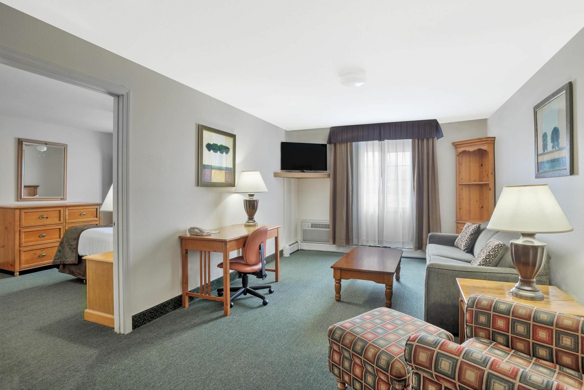 Baymont By Wyndham Essex Burlington Area Hotel Luaran gambar
