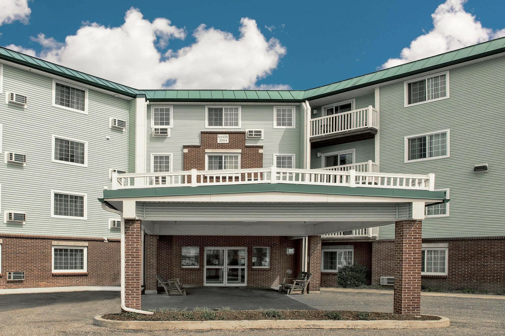 Baymont By Wyndham Essex Burlington Area Hotel Luaran gambar